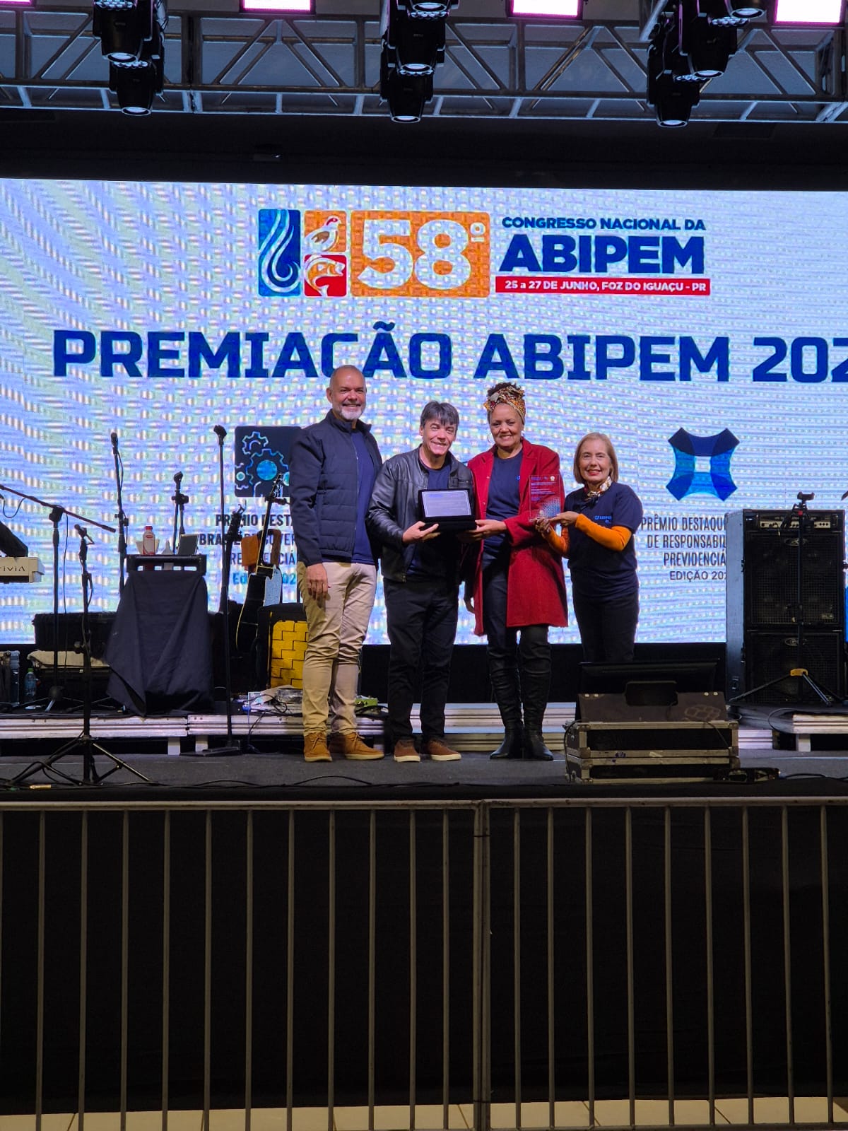 Equipe do IPREJUN conquista prêmios em concursos nacionais de previdência!