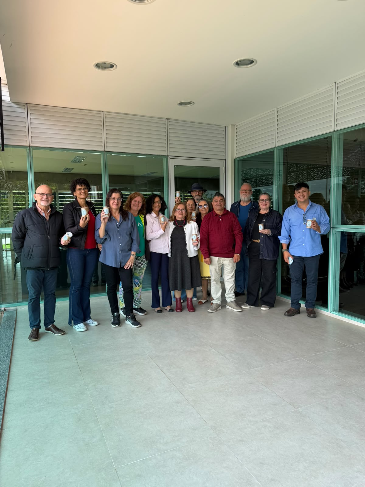Programa Pós-Aposentadoria Vida em Movimento promoveu a palestra “Como administrar o seu orçamento”. Programa Pós-Aposentadoria Vida em Movimento promoveu a palestra “Como administrar o seu orçamento”.
